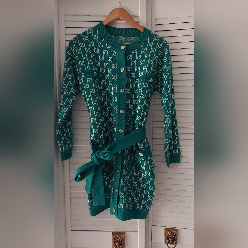 Gucci Green Knit Sweater Cardigan with Gold Button PLEASE READ DESCRIPTION
